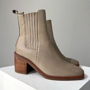 Tan Heeled Boots with Elegant Design